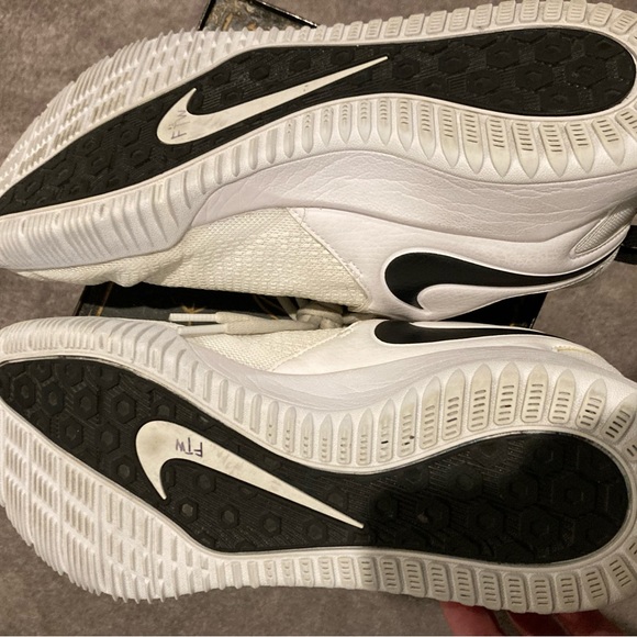 Men’s HyperAce 2 White Volleyball Shoes (Nike ZOOM) - Picture 4 of 11